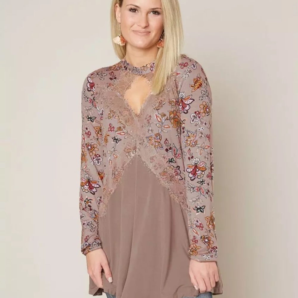 Daytrip floral Blouse